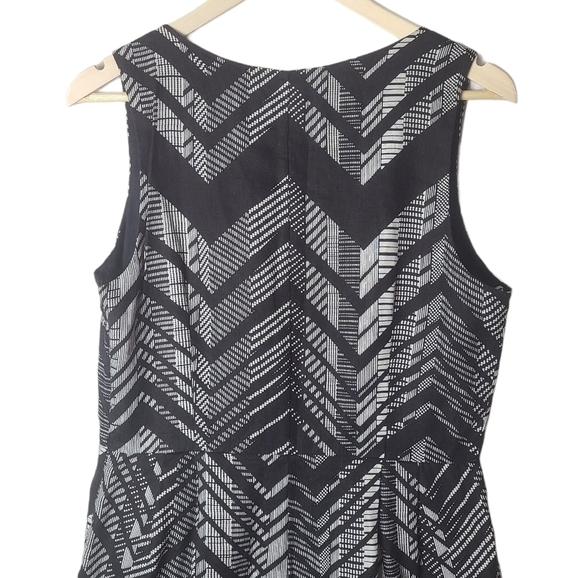 Forever 21  love 21 black white sleeveless dress - Picture 5 of 13